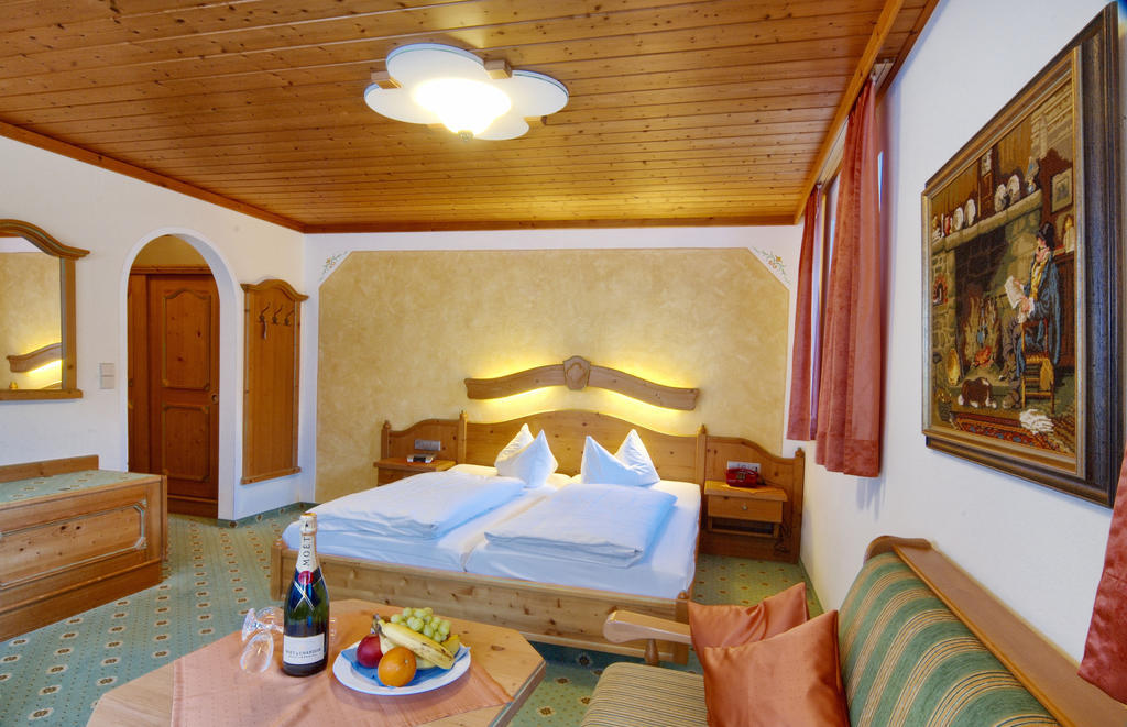 Hotel Bergheimat Шёнау-ам-Кёнигсзе Номер фото